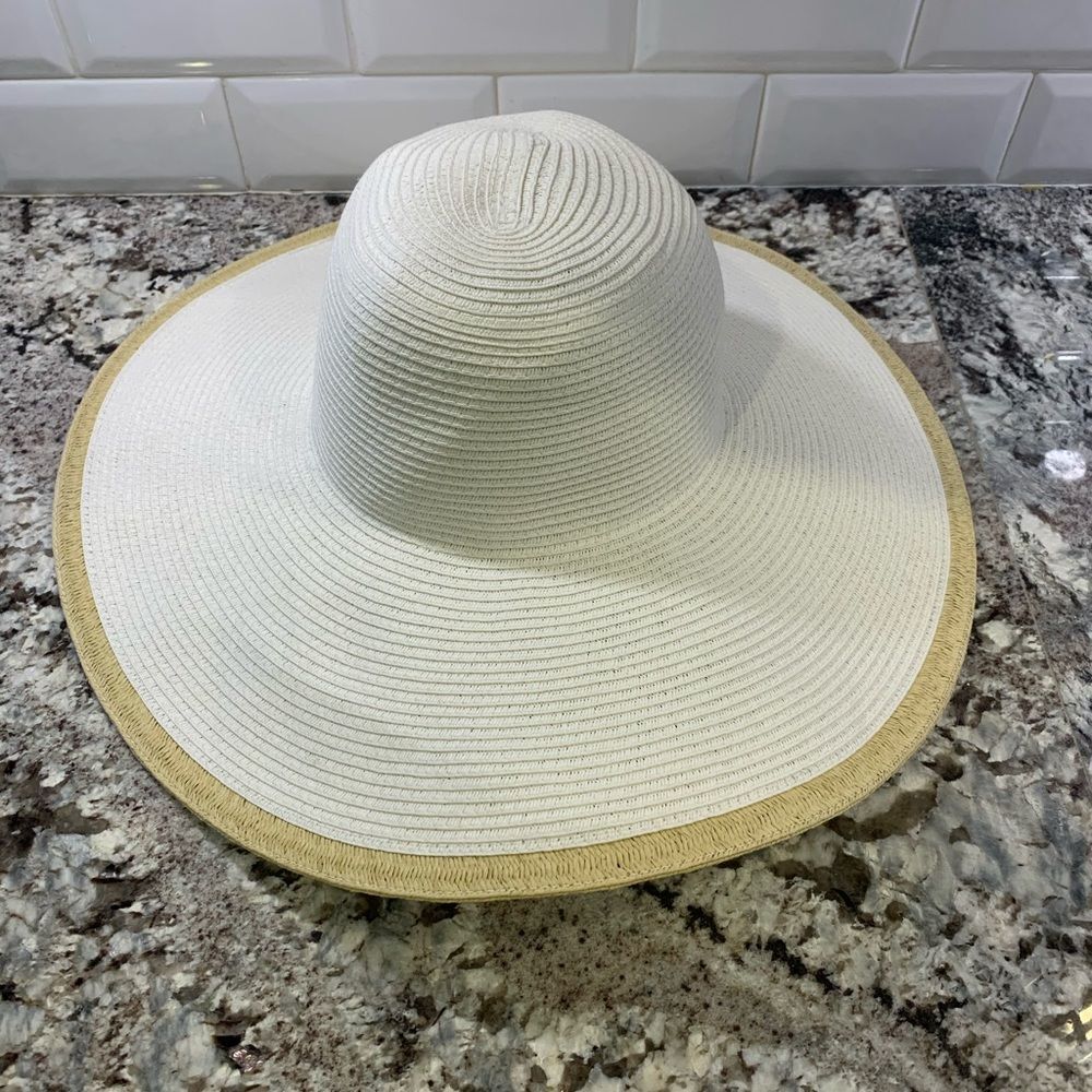 Hat Floppy Hat NWOT